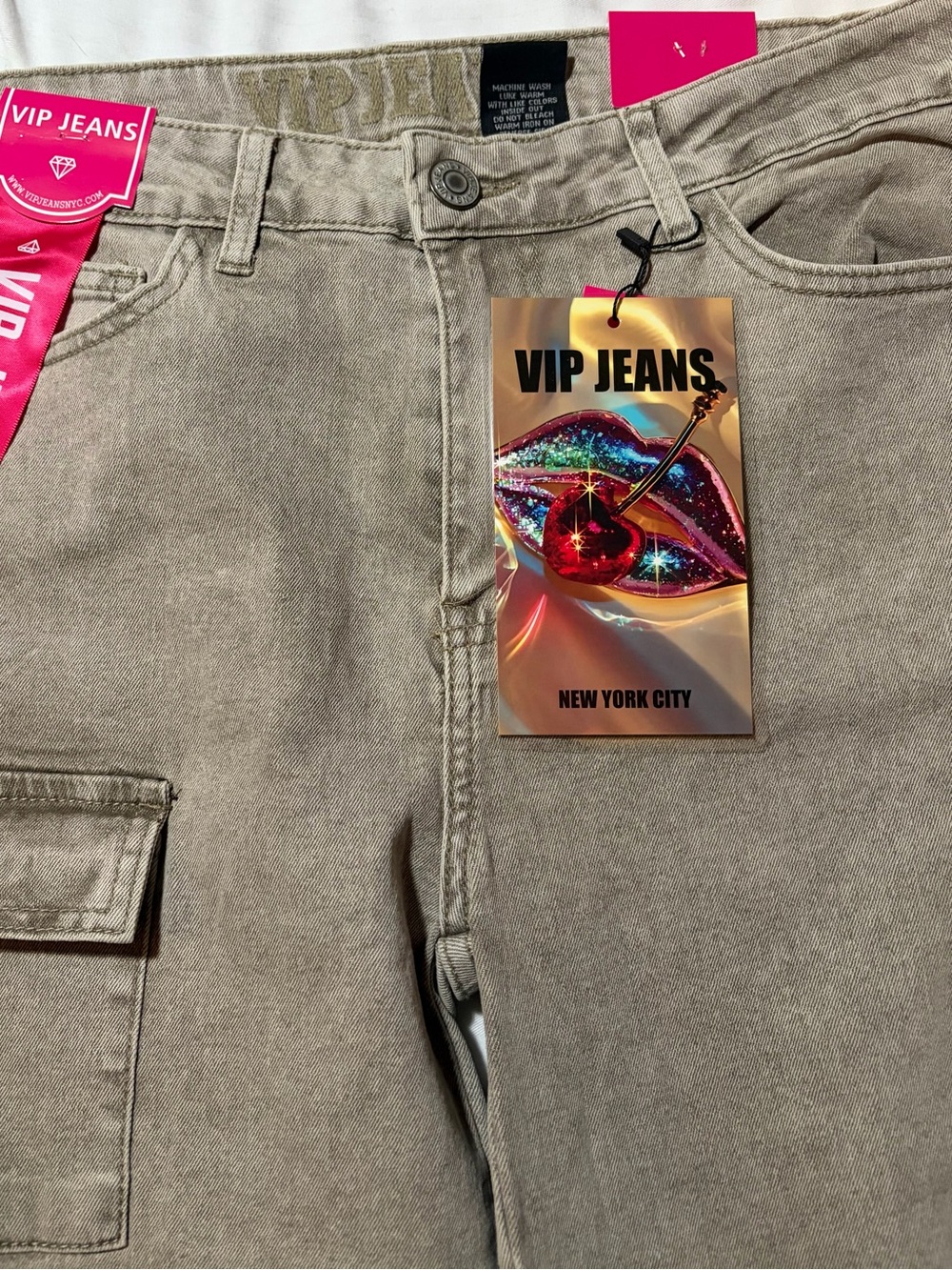 VIP women’s Relaxed Cargo Jeans in Taupe size 13